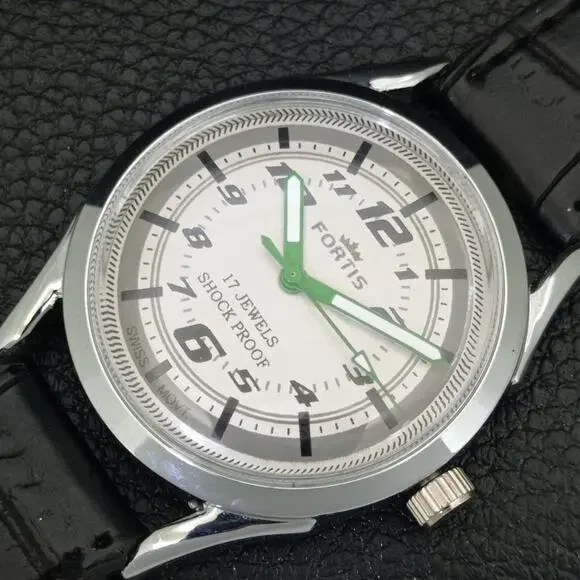 Vintage 1975 Fortis Manual Mens Silver Watch W/Leather Strap & Green accents - Picture 6 of 9